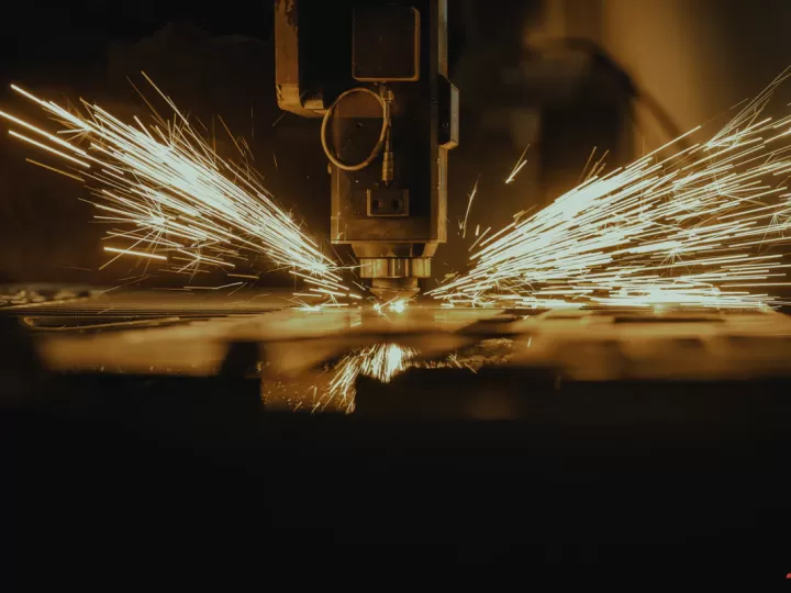 Trung tâm gia công CNC phay chi tiết kim loại