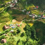 Ruộng bậc thang và bản làng Sa Pa nhìn từ trên cao