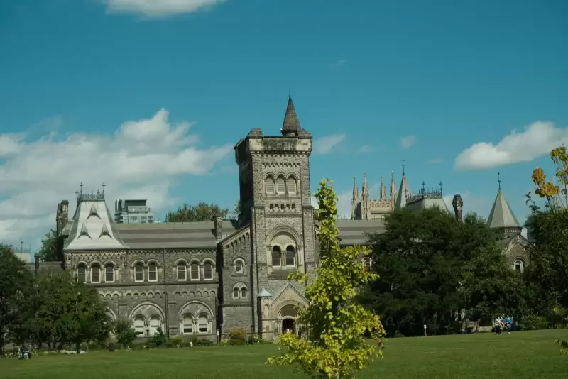 Northern Pines College – Toronto