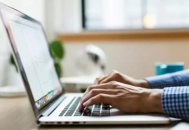 IELTS Writing Task 2: cấu trúc bài 4 đoạn và 7 lỗi mất điểm