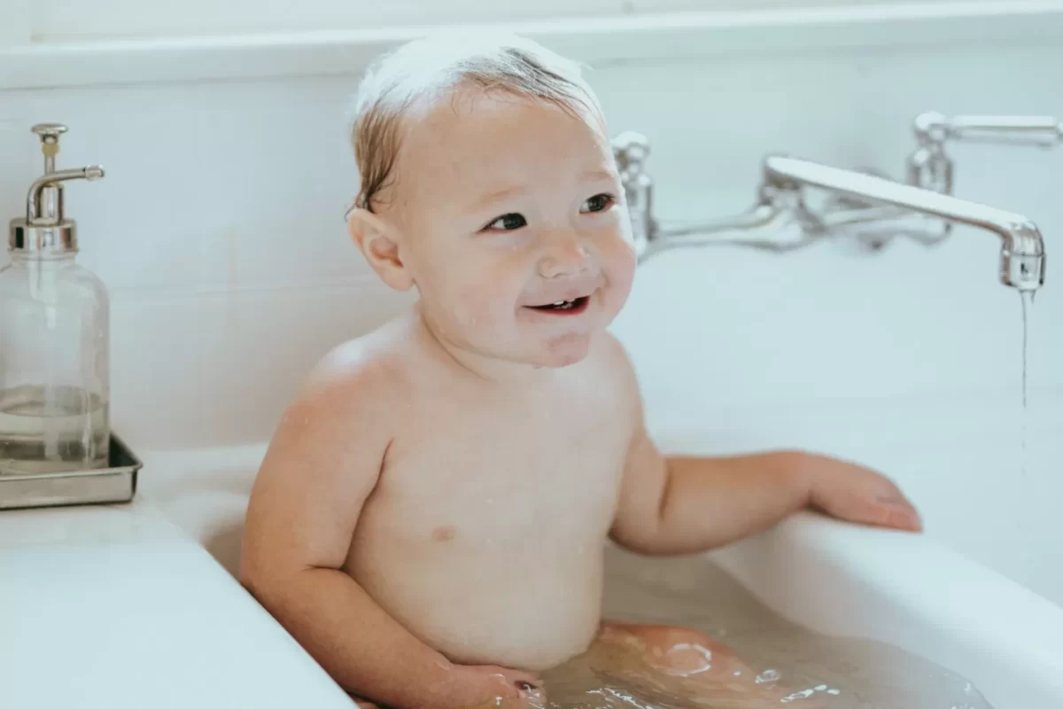 Tắm bé sơ sinh tại nhà tại nhà của Mẹ Ơi