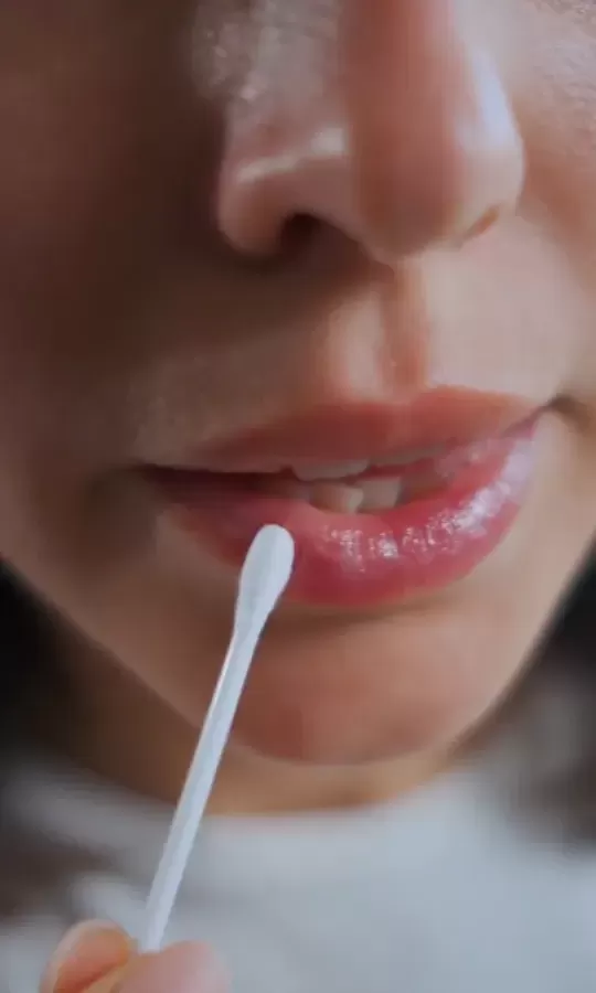 Ảnh bìa video: Test độ bóng son tint