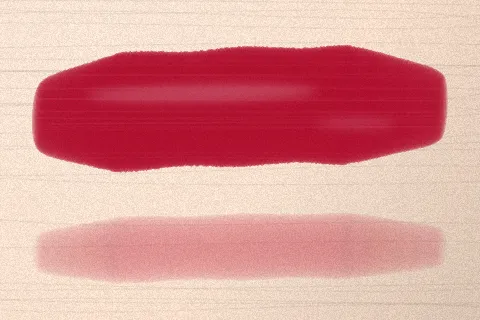 Swatch màu Đỏ Cherry trên da rất sáng