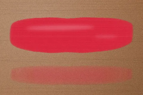 Swatch Son tint bóng Ớt Ngọt màu Đỏ Dâu trên da ngăm