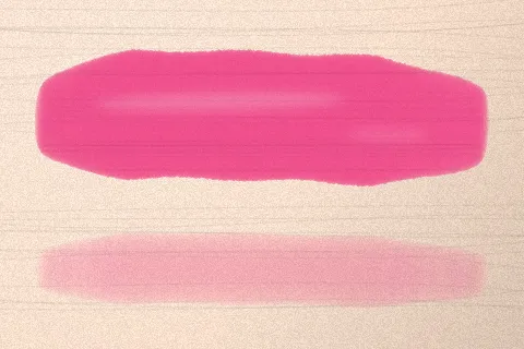 Swatch Son tint bóng Ớt Ngọt màu Hồng Kẹo trên da rất sáng