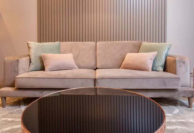 Sau khi vệ sinh: Sofa da Quận 1: vệ sinh và dưỡng da