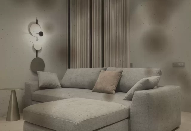 Trước khi vệ sinh: Sofa vải xám Phú Nhuận hết ố cà phê và mùi ẩm