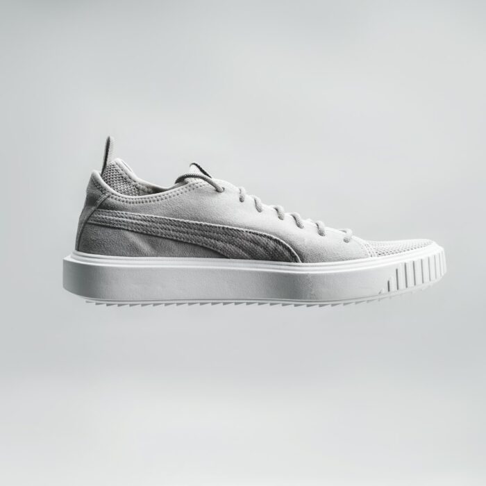 PUMA Smash v2 “White”