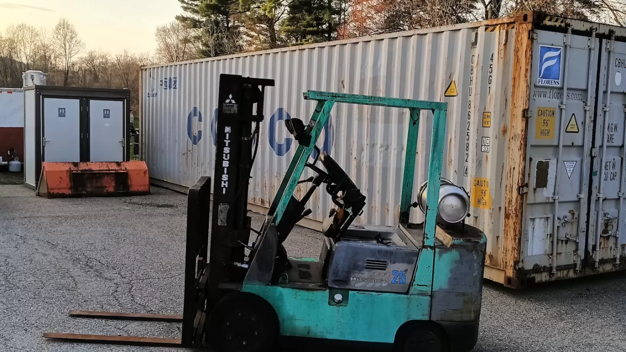 Xe nâng dầu 3 tấn Komatsu FD30T-17 – ảnh 2