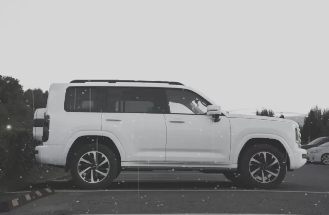 Toyota Fortuner 2022 – trước khi làm
