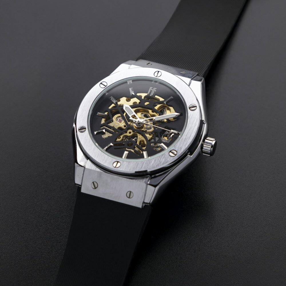 Nordhaven Skeleton Automatic 42mm – khi đeo