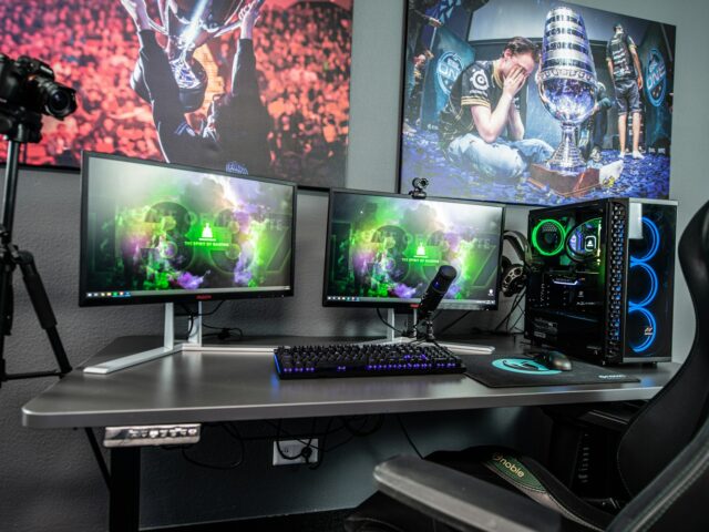Cấu hình PC chơi game 15 triệu: 2 bản build AMD & Intel kèm FPS ước tính